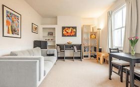 Bright & Airy Central Flat - Pass The Keys